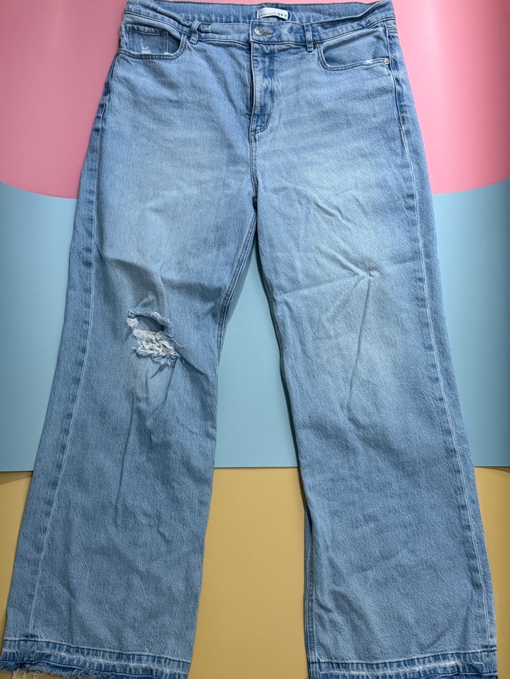 Ann Taylor Loft, size 31 Women’s Light Blue Distressed Loose Bootcut Leg Jeans